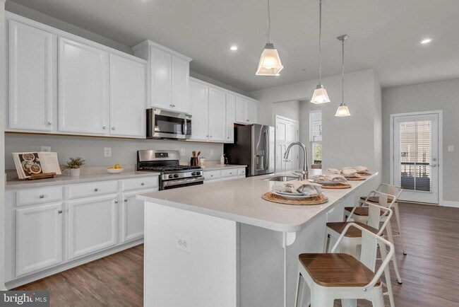 Photo - 14910 Townshend Ter Ave