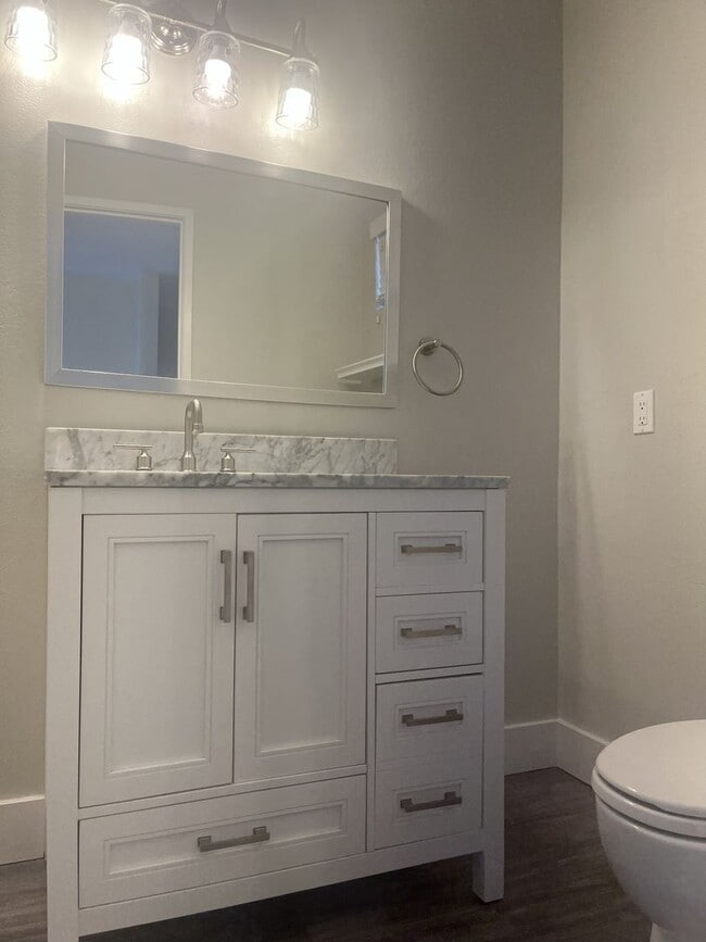 Photo - Available Now! 2-Bedroom, 1.5 Bath Condo ... Unidad B