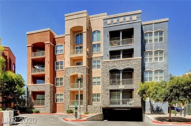 Building Photo - 38 E Serene Ave Unit 436