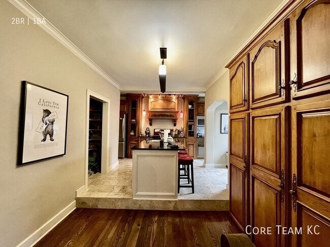 Photo - 710 W 48th St Unit 301