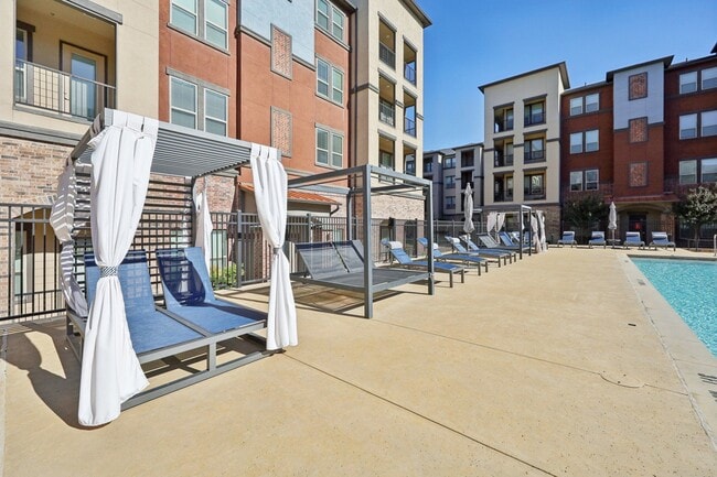 Luxia Craig Ranch