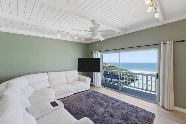 3105 Ocean Dr