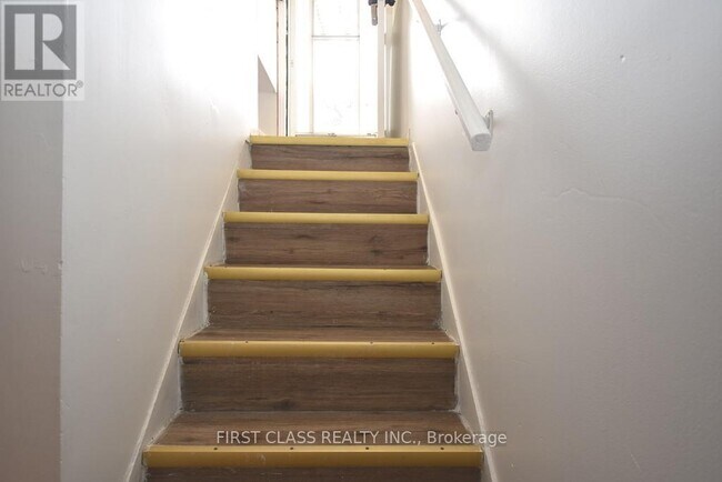 Photo - 49 Longford Dr