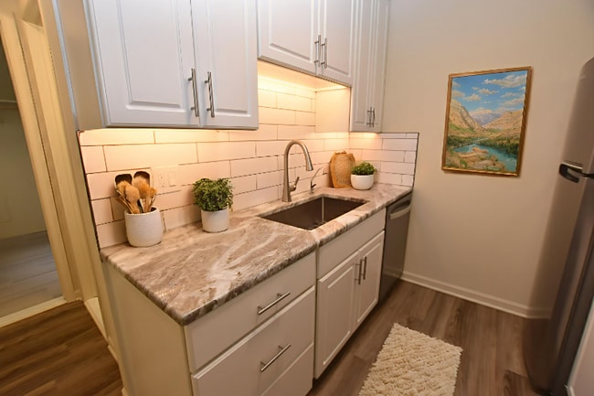 Photo - 1350 Laurel Valley Dr
