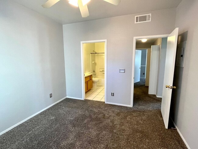 Photo - 3 Bedroom Condo located off of Warm Springs and South Durango!!! Southwest Location!