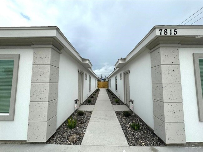 Building Photo - 7803 N 58th Ln Unit 4 Rental
