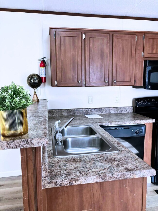 Photo - 91 Deerwood Park