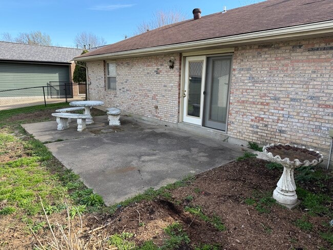 Rear patio - 2325 Palladio Ave