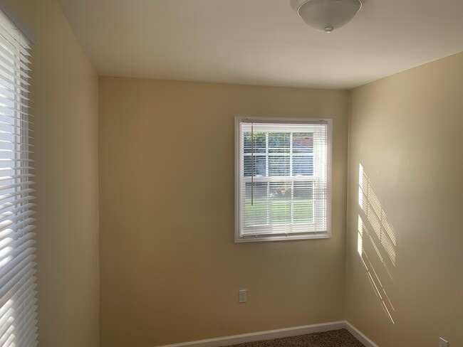 Photo - 709 Flintridge Dr