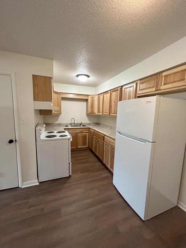 Photo - Hillview Terrace Apartments