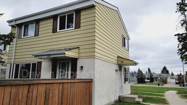 Photo - 268 Primrose Gardens