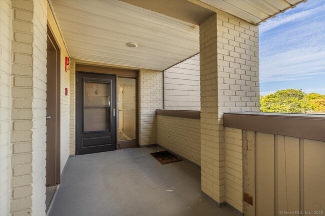 Photo - 85 Viscount Dr Unidad A46