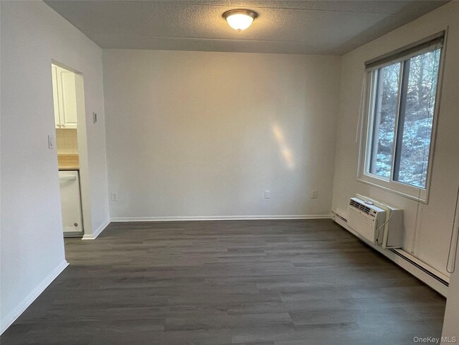 Photo - 130 Colonial Pkwy Unit 3D