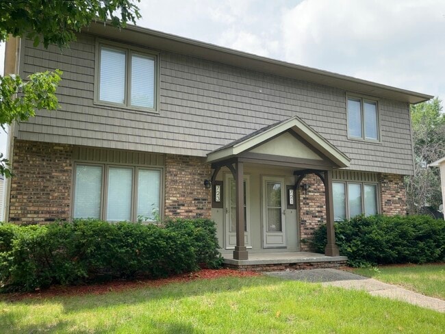 Photo - 721 NE 6th St Townhome