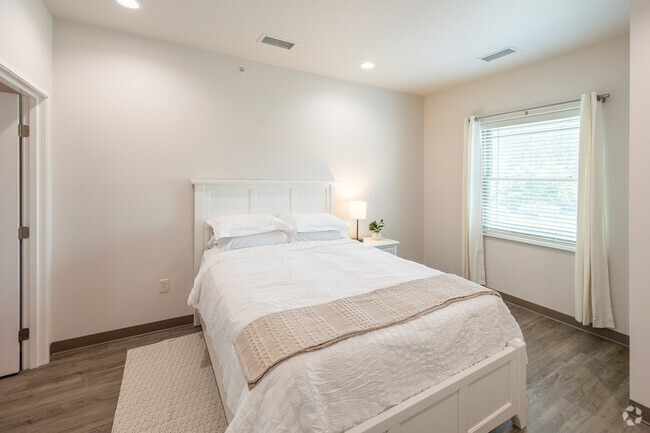 1BD, 1BA - 760SF - Bedroom