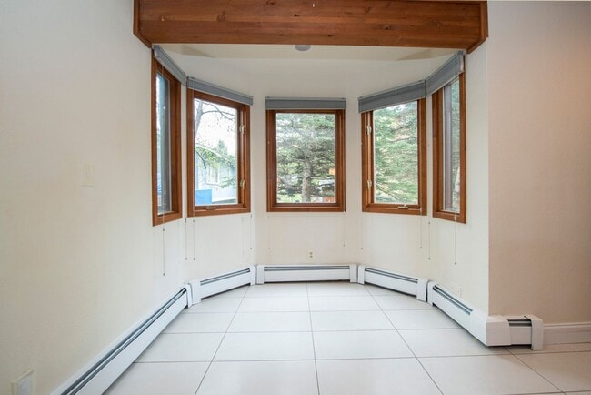 Photo - DeLong Lake Condo