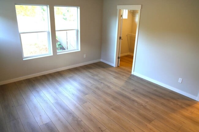 Photo - New 3 bed 2.5 Bath Townhome Ready for You!