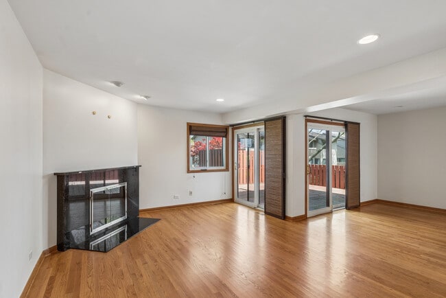 Photo - 130 Windsor Dr