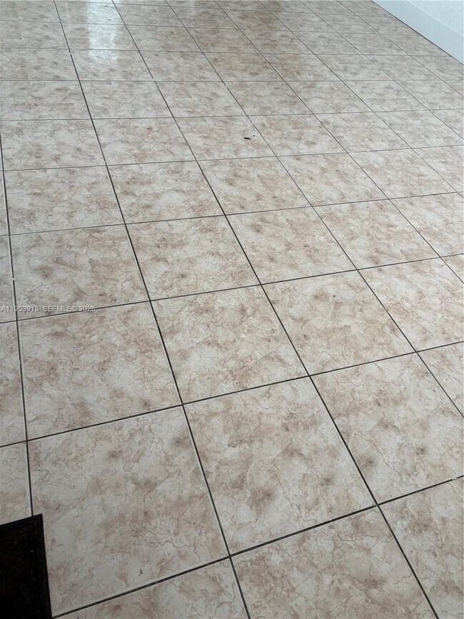 Photo - 280 NE 48th Terrace