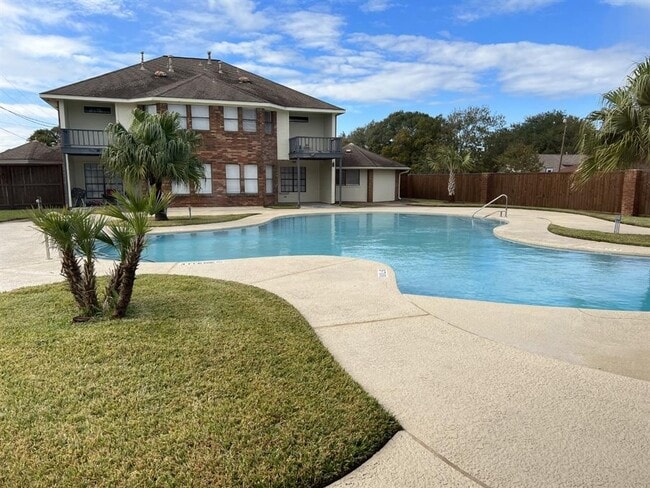 Photo - 7931 Catalpa St Condo