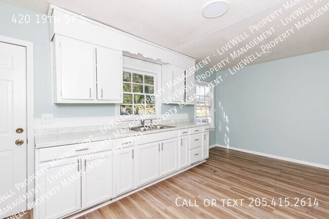 Photo - 420 19th St S