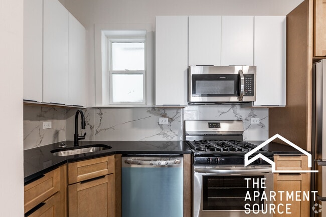 Building Photo - 1456 N Kedzie Ave Unit 2F Rental