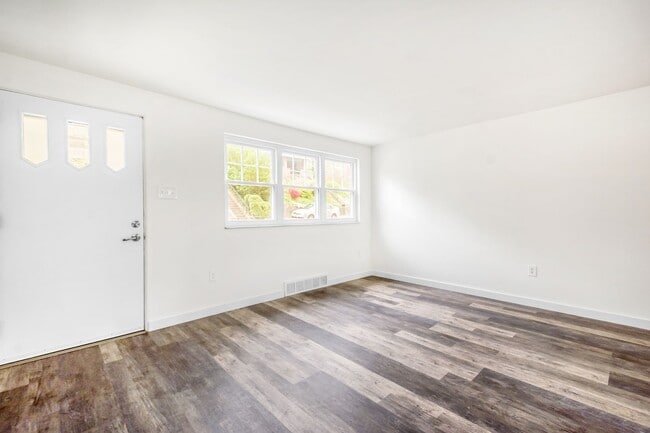 Photo - AVAILABLE SEPT 1ST! UPDATED 2-bedroom townhouse in Overbrook!