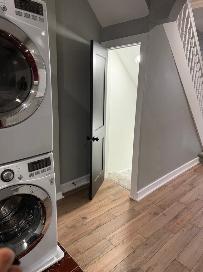 Photo - 710 N Luzerne Ave