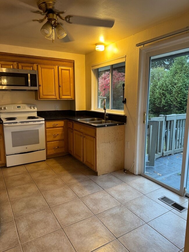 Photo - Conveniently located, Bellevue home