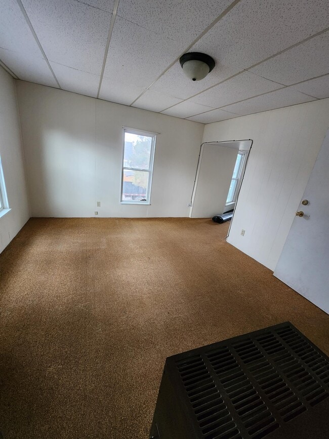Photo - 403 Meeker St