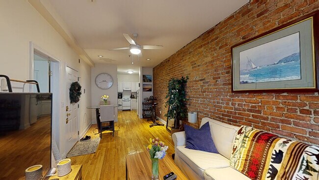 Photo - 96 Prince St Unit 3R