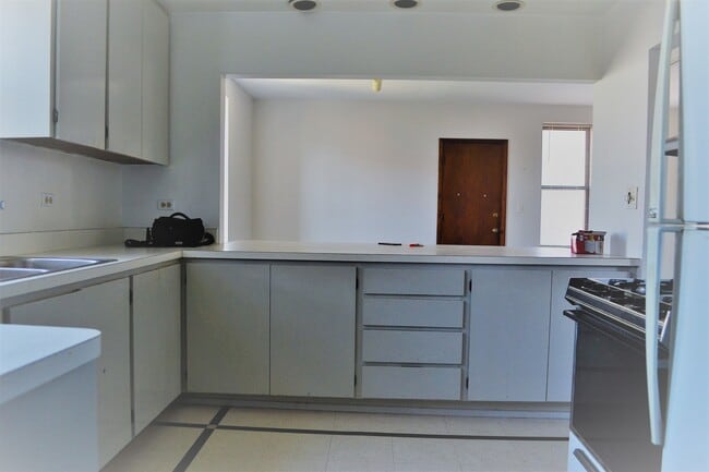 Photo - 856 N May St Unit 3R