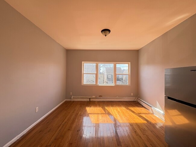 Photo - 22 Beacon Ave Unit 2