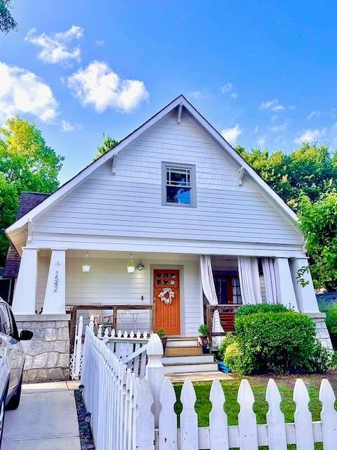 Photo - 1542 New St NE House