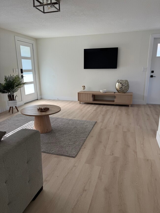 Photo - 8114 N Newport Ave