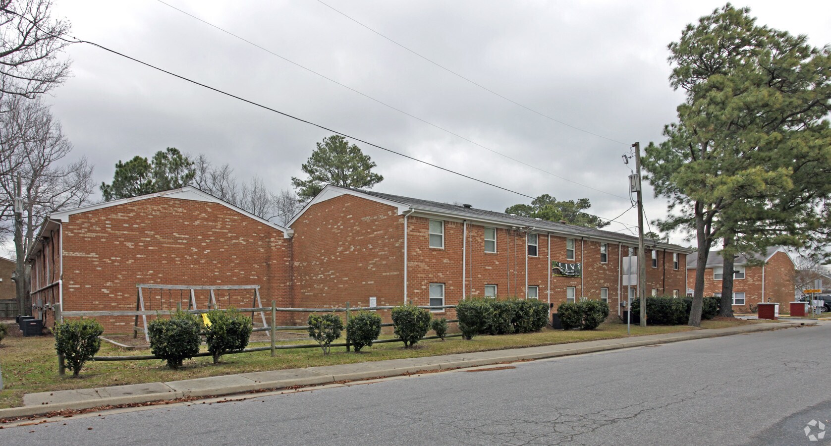 Perry Shores Apartments - Perry Shores Apartments