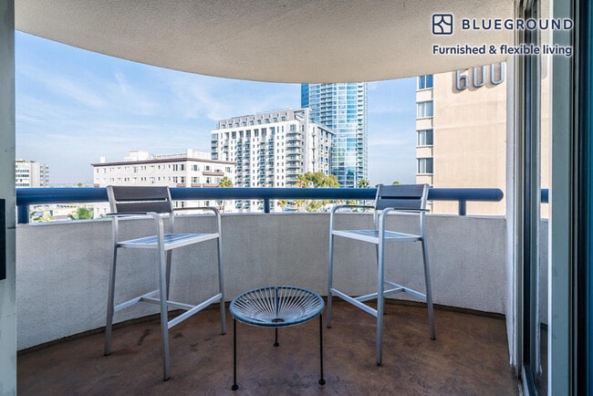 Photo - 525 E Seaside Way Unidad FL7-ID1154