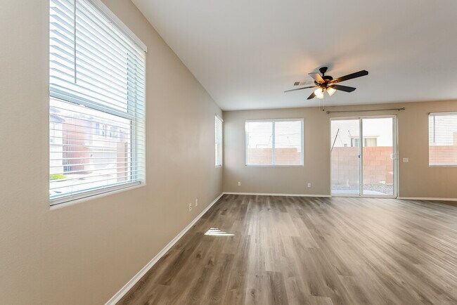 Photo - 5350 Panaca Spring St