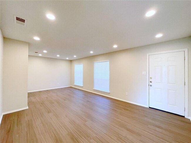 Photo - 11807 Knights Bridge