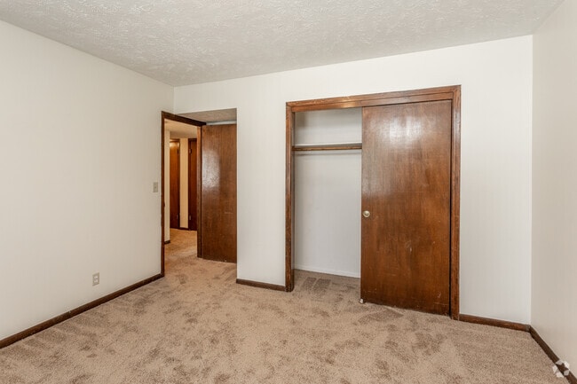 2BR - First Bedroom - Nottingham Court Apartments