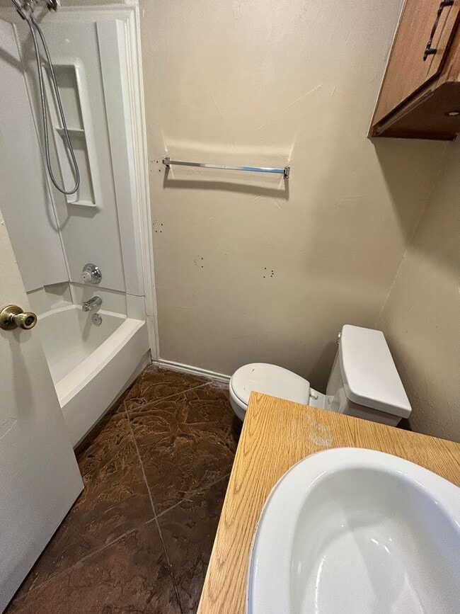 Photo - 4606 Erskine St Unidad B