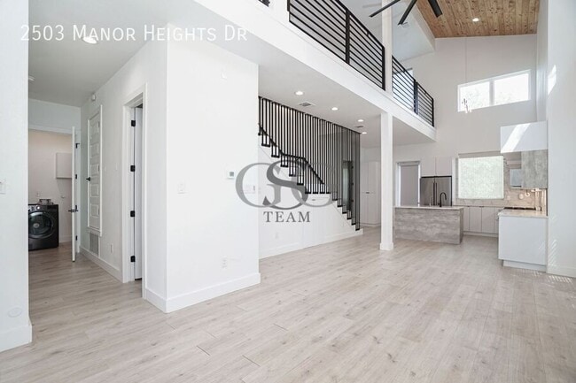 Photo - 2503 Manor Heights Dr-