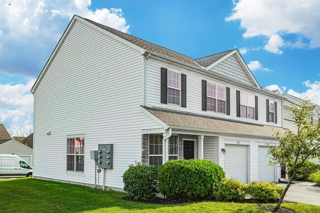 Building Photo - Townes of West Albany Unit 6152BASS