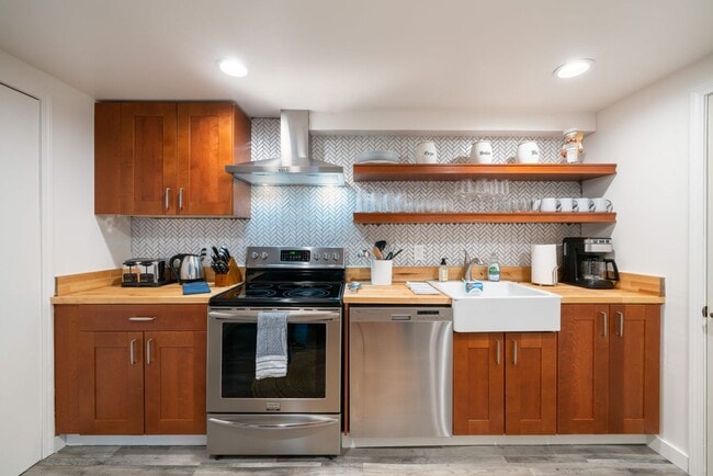 Photo - Golden Duplex > Unit is fully furnished feels like NEW!