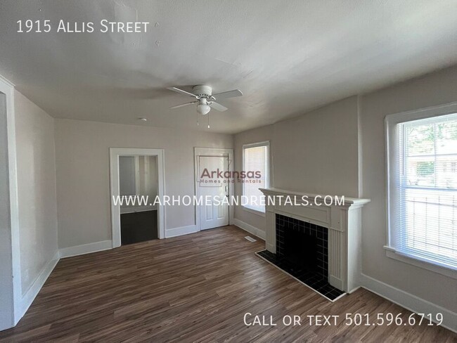 Photo - 1915 Allis St