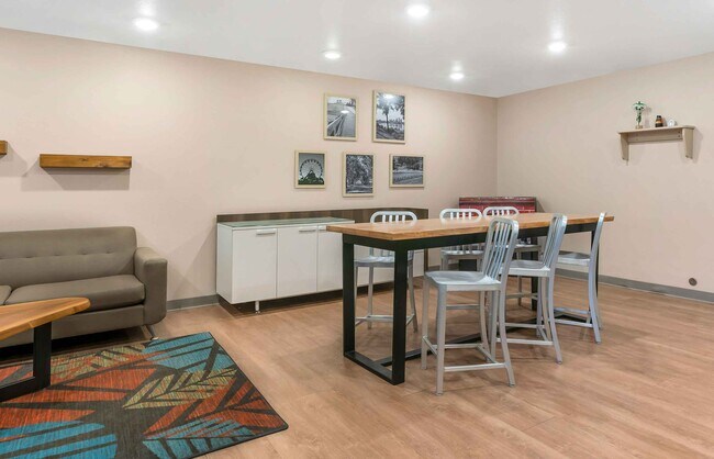 Furnished Studio-Louisville - Airport