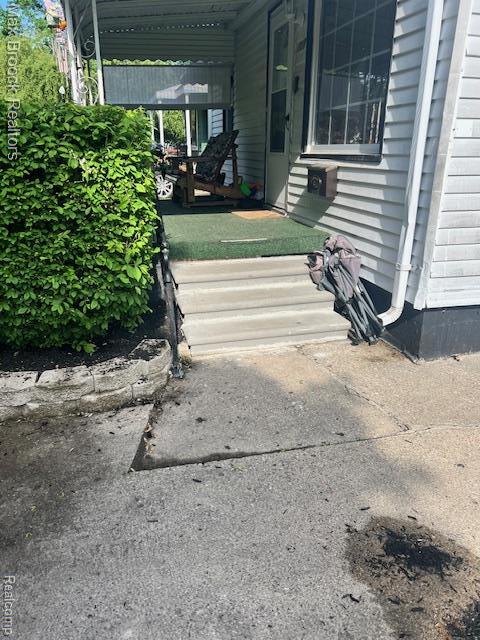 Photo - 727 E Madge Ave