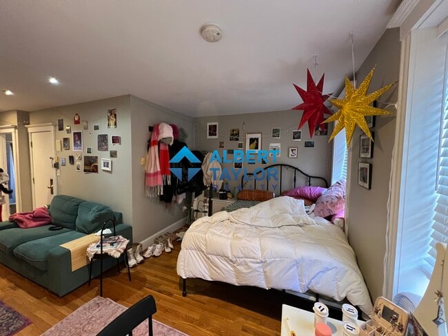 Photo - 16 Cedar Lane Way