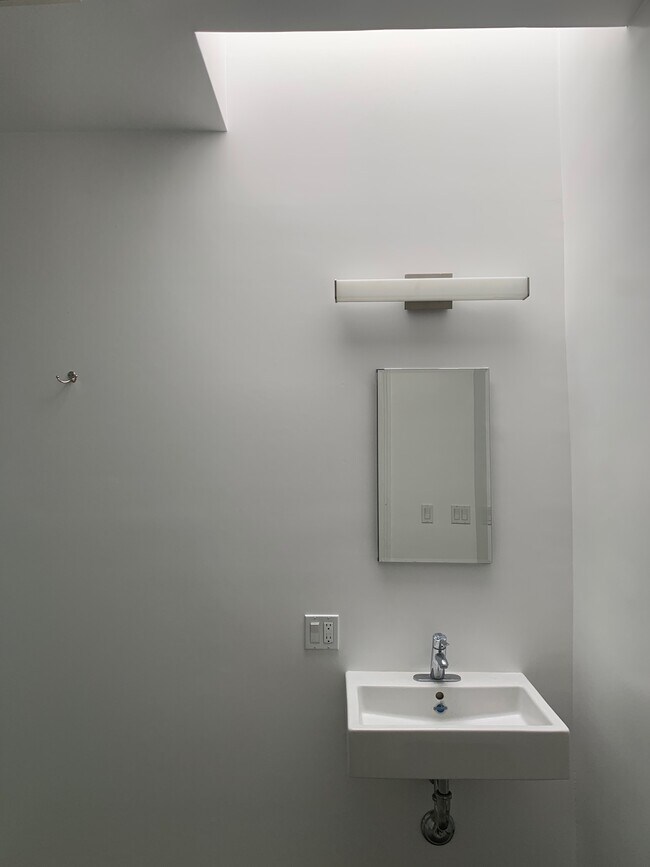 Photo - 530 California Ave Unit 3