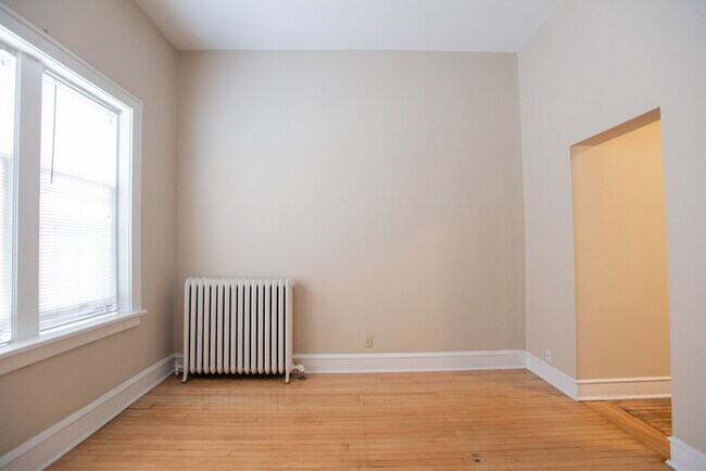 Photo - 1603 N Van Buren St Unit #1